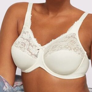 Bali Cream Lace Bra Lilyette
